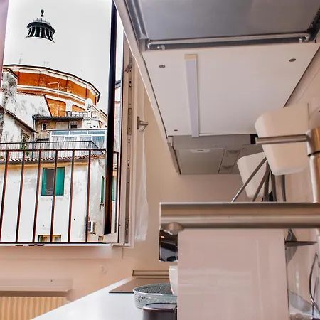 Petite House * فيتشنزا