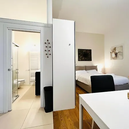 Petite House *